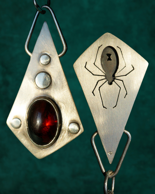 Red Widow - reversible pendant